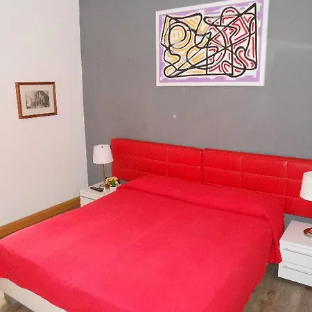 Magnifico בית הארחה 3*